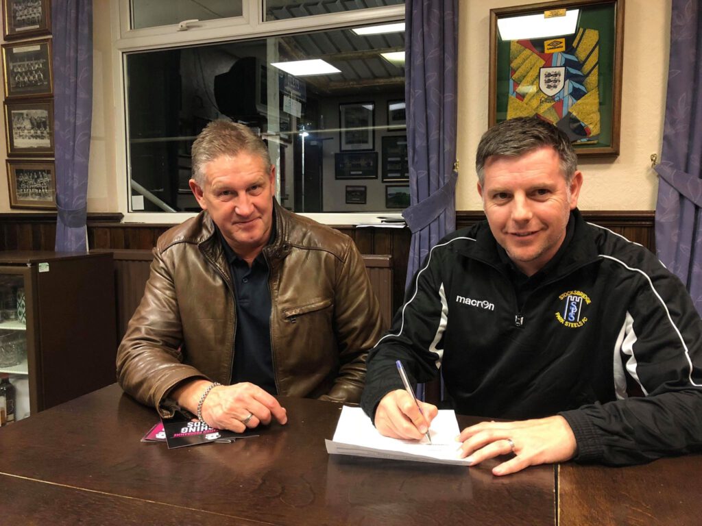 Left to right: Stocksbridge Park Steels Chairman, Graham Furness, and First Team Manager, Chris Hilton signing the agreement.