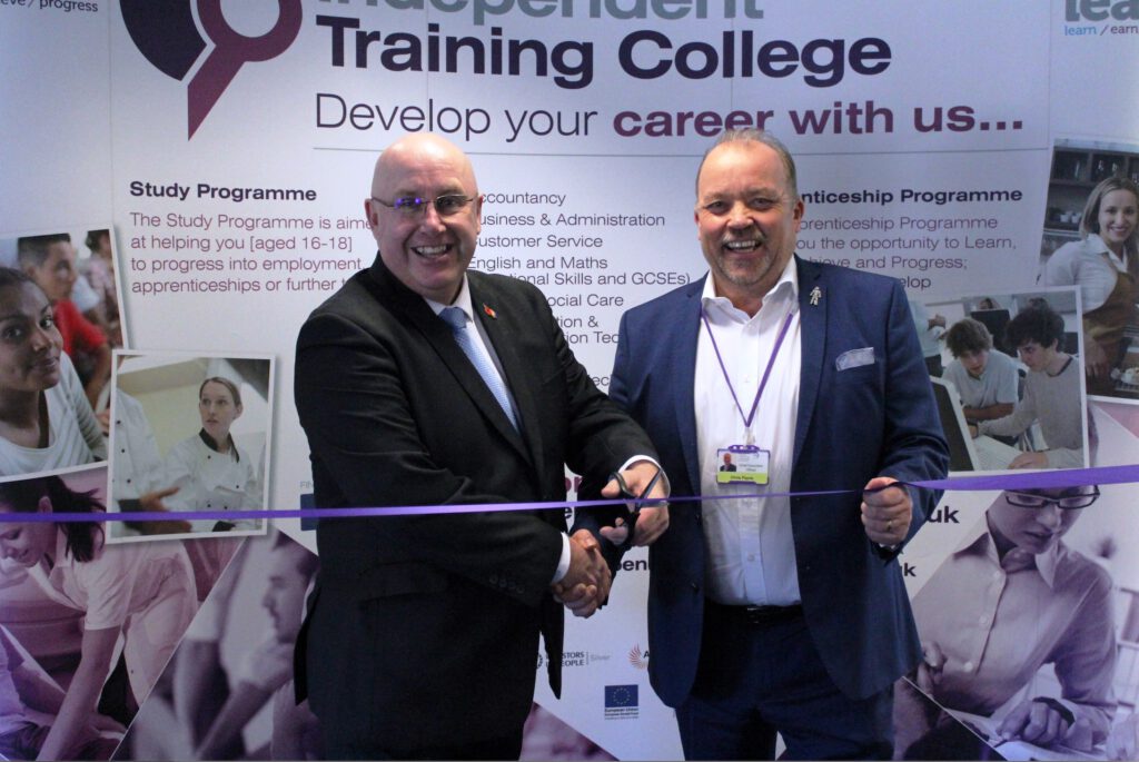 New Mansfield Branch – Official Opening With Local Cllr, Mick Barton, Deputy Mayor of Mansfield & Dr. Chris Payne, CEO, ITS Group