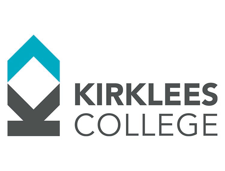 FE News Kirklees College Unveil Huge Handcrafted Poppy Display FE News Kirklees College Unveil Huge Handcrafted Poppy Display