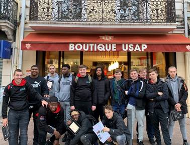 16 Rugby Academy students visit the USAP Boutique in Perpignan - Owen Flower is 5th from the right