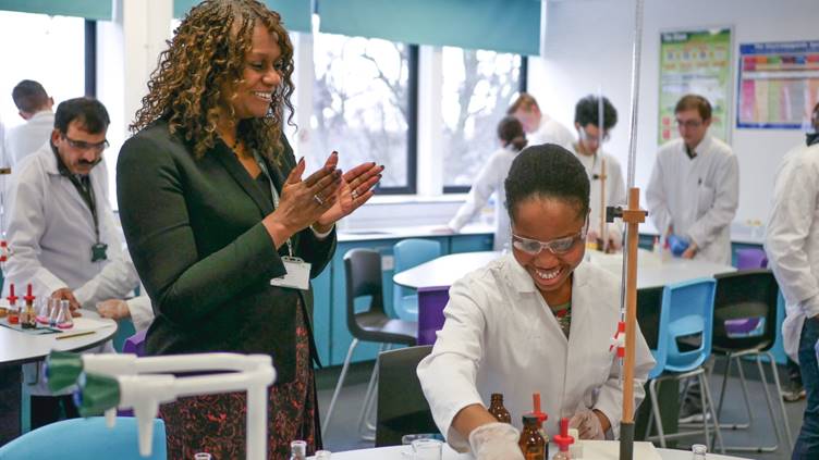 Student Elizabeth Otusanya shares an experiment with Barking & Dagenham College’s Principal and CEO Yvonne Kelly in the new College’s science lab