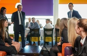 Damian Hinds meets pupils benefiting from a Careers Hub in Leicestershire