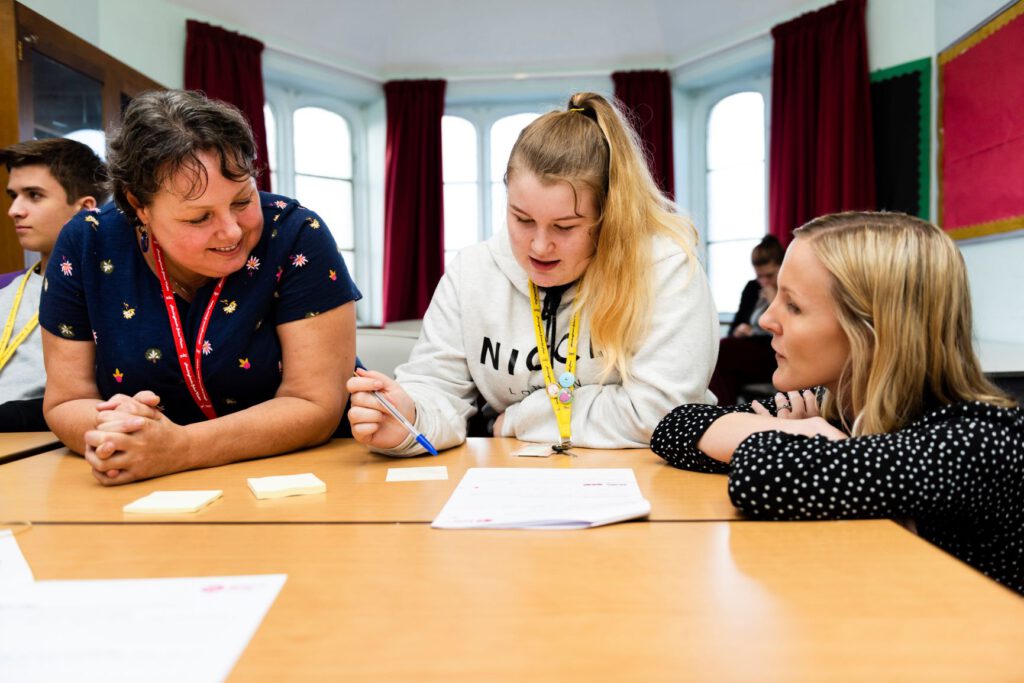 Nielsen Sales Operations Director Jane O’Brien (left)with a student at Hinchingbrooke School and Natalie Marshall, Future First Head of Innovation and Learning (right).