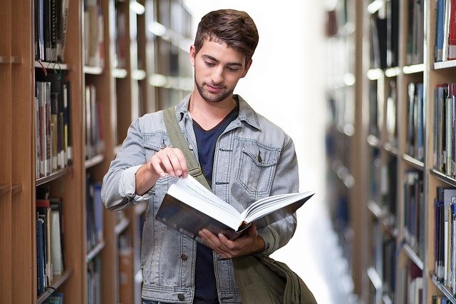 Student reading book