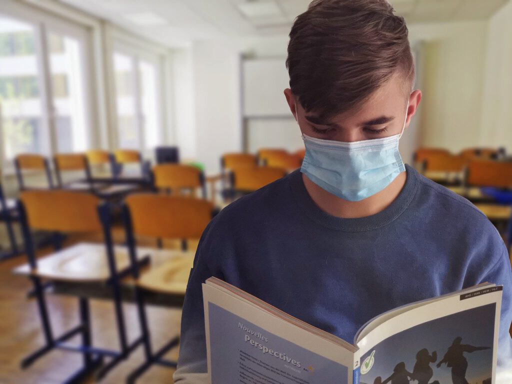 Student with mask