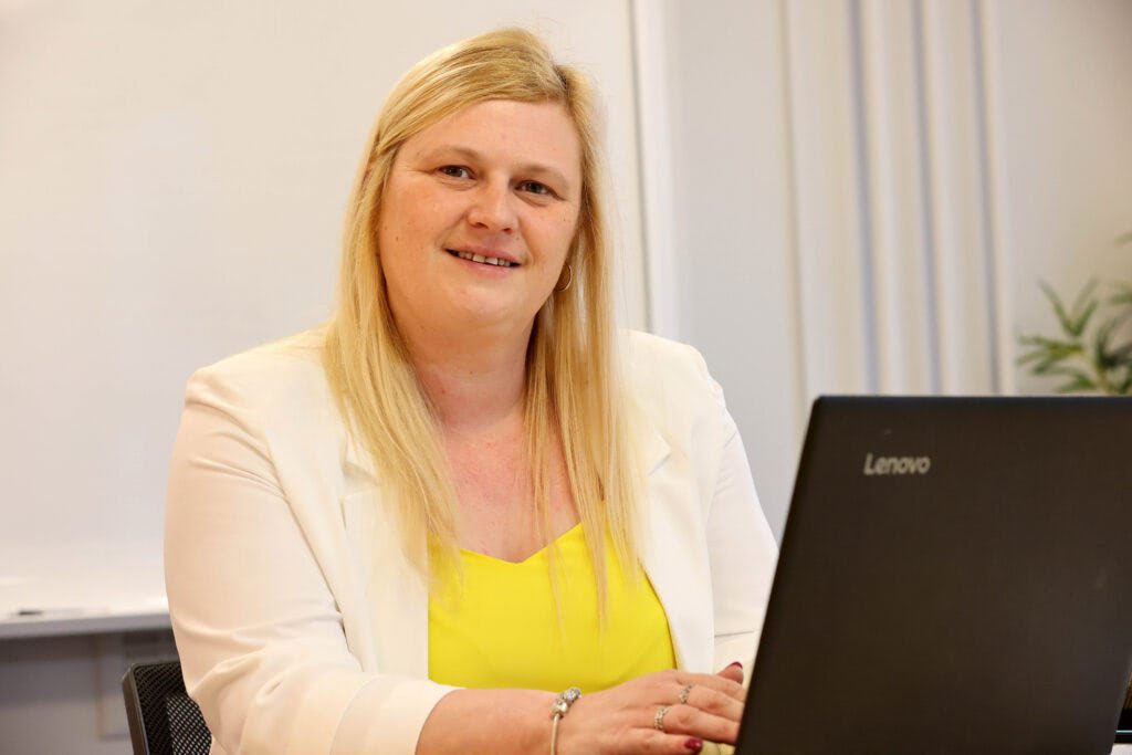 Rhyanne has achieved Level 4 Higher Apprenticeships in Advice and Guidance and Leadership and Management and qualified as a domestic abuse specialist