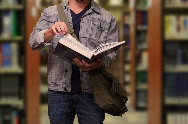 Student in library