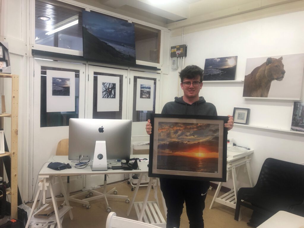 Talented teen photographer studying at Coleg y Cymoedd snaps up new business