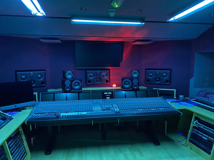 studio mixing desk