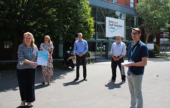 Burton and South Derbyshire College (@BSDCofficial) teaching staff are celebrating after being Highly Commended in the @Pearson National Teaching Awards.