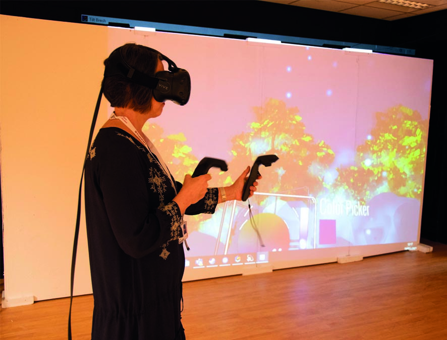 Alla Laycock VR Headset Art Piece