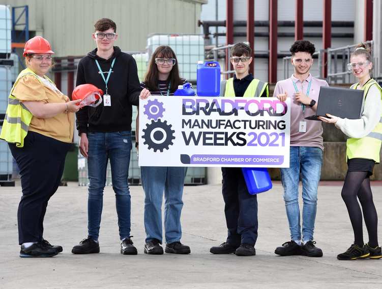 Lucy Sage, Ben Fanshaw, Emma Lloyd, Max Chadwick, Shadi Hashem and Madison Heigold