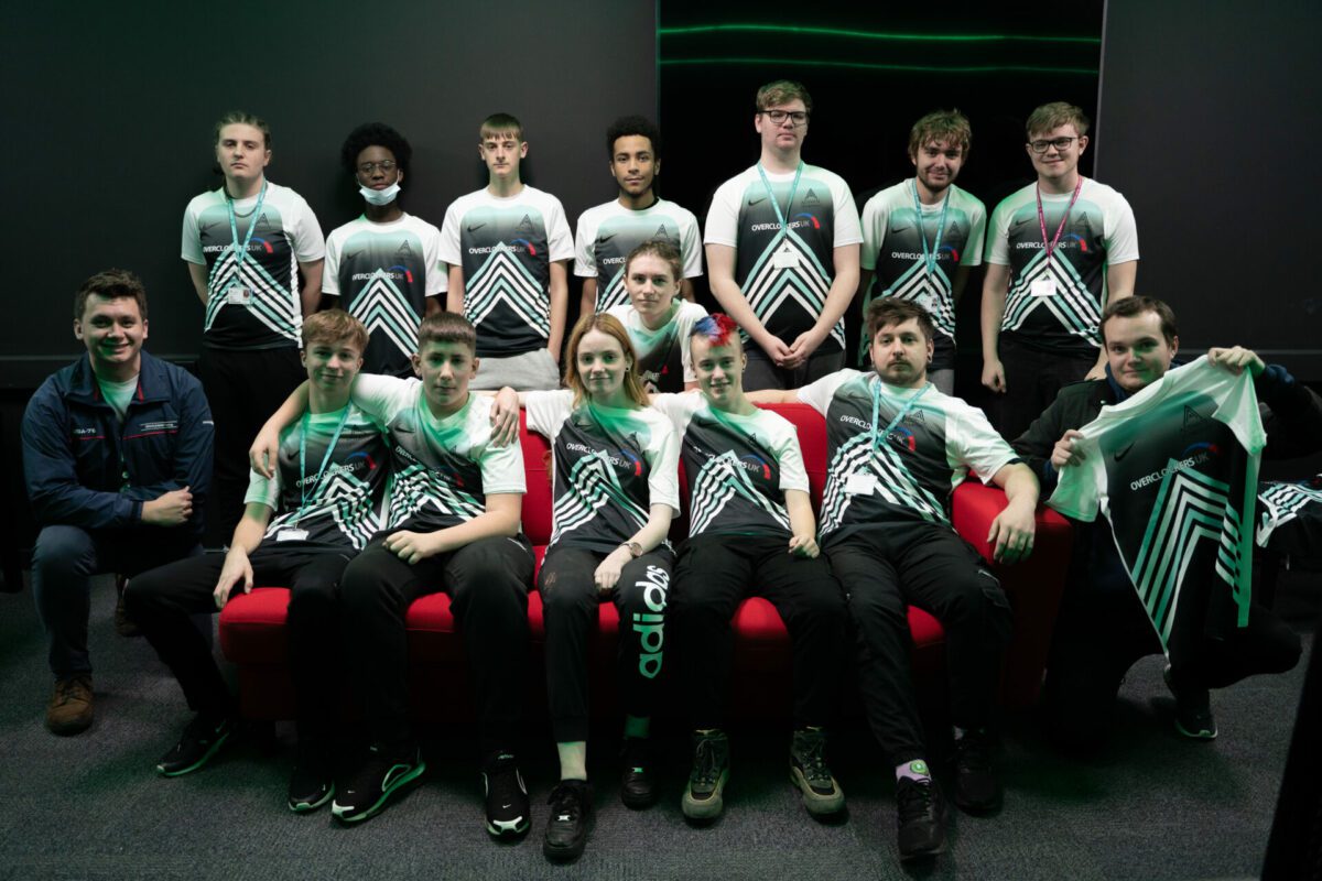 Group shot of the Reading College Esports team wearing the kit 