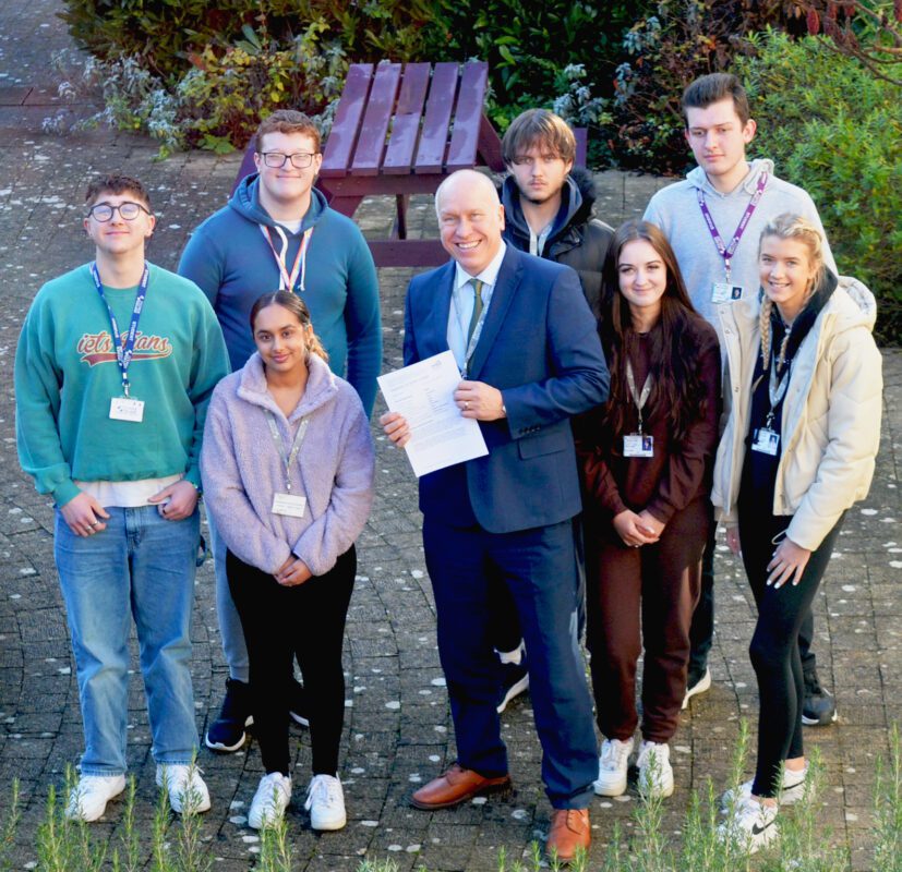 ‘Outstanding’ quality of education at Itchen College