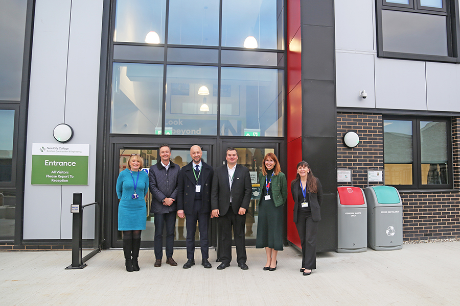 The Deputy Leader of Havering Council and two of the borough’s top Education officers met students and viewed the superb facilities at New City College’s brand new £15m Construction & Engineering Centre in Rainham.