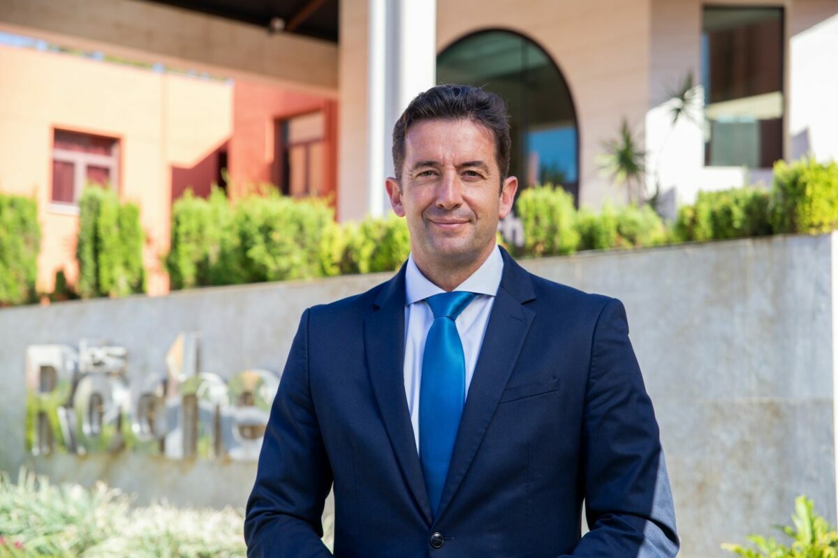 Newly-appointed Les Roches CEO Carlos Díez de la Lastra