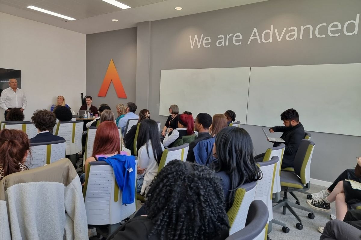 Birmingham’s BMet Students challenged to ‘Business Hackathon Event’ by Birmingham based Tech Giant Advanced Challenges