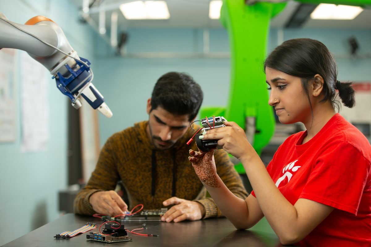 New international course to help tackle AI skills shortage amid rapid growth of industry