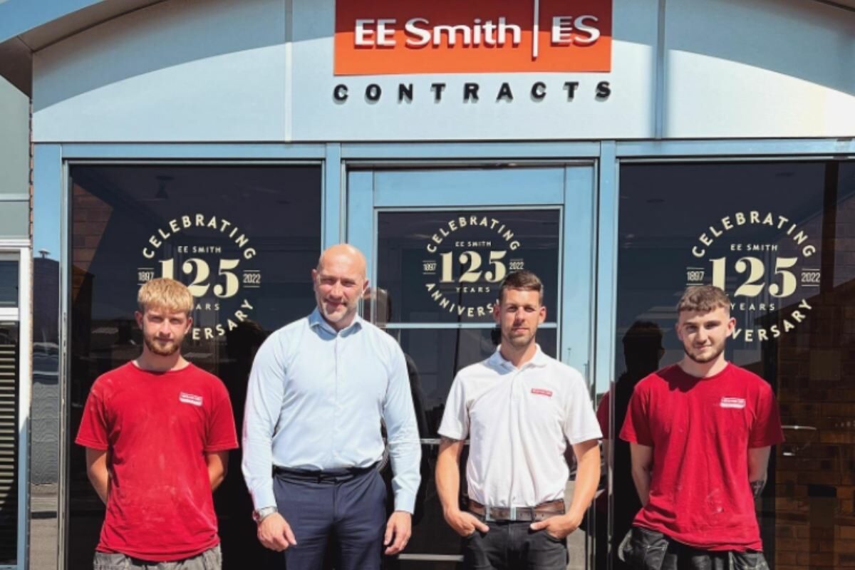 EE Smiths apprentices