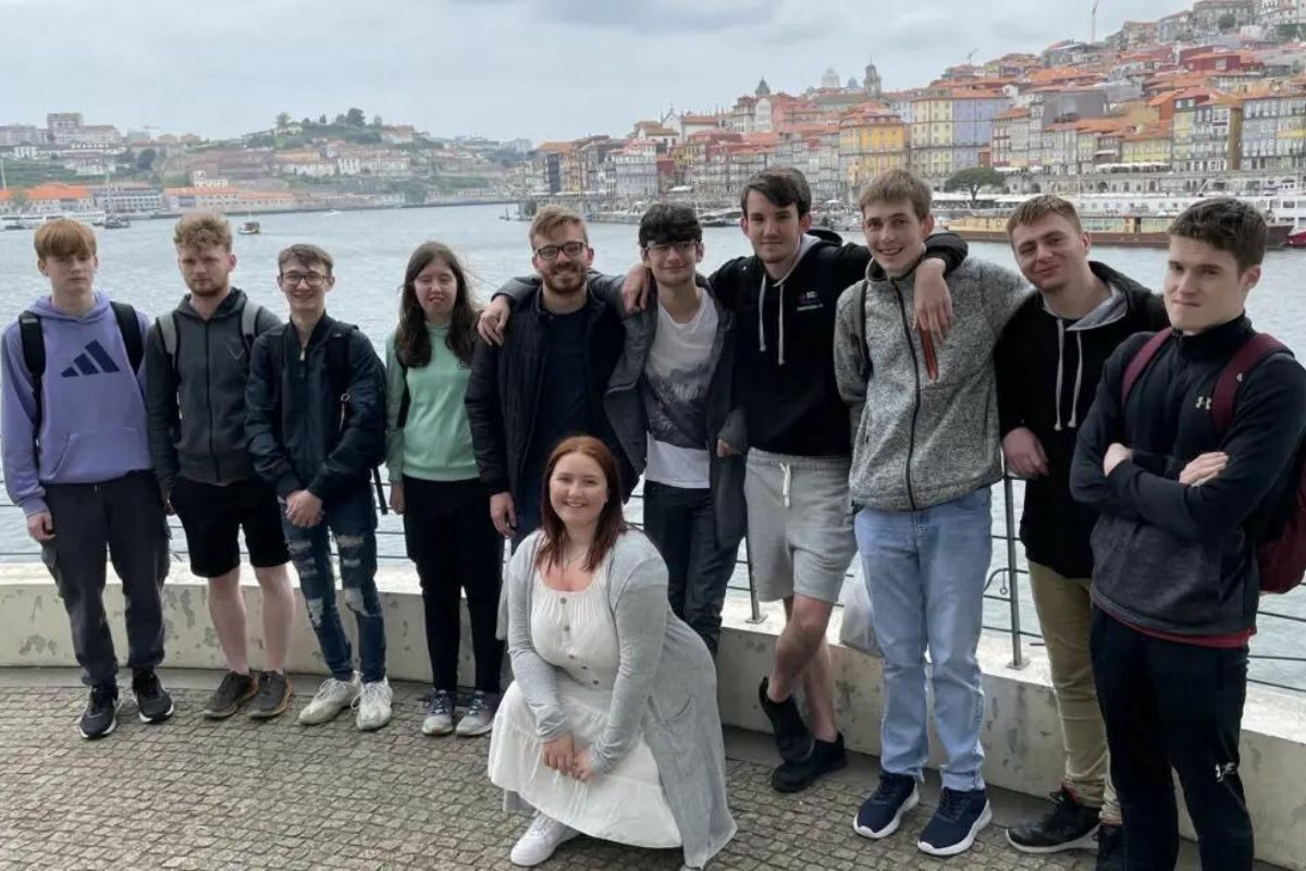Level 2 and Level 3 Computing students from SERC on placement in Portugal earlier this year enjoy a sightseeing trip to Porto.