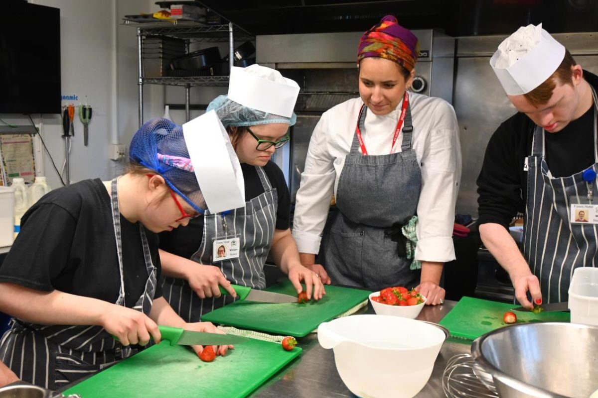 Sodexo takeovers Aurora Foxes to help students get ready for work in the hospitality industry