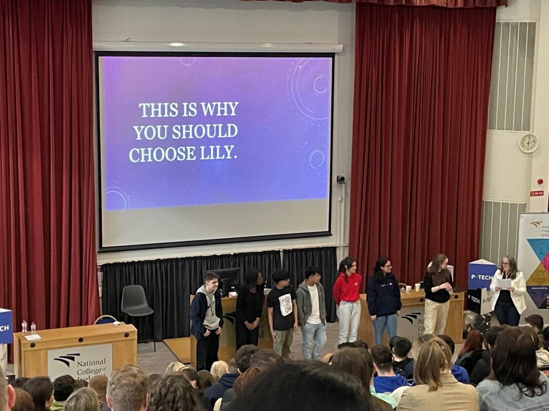 SAS-sponsored students present bike data to Irish government officials