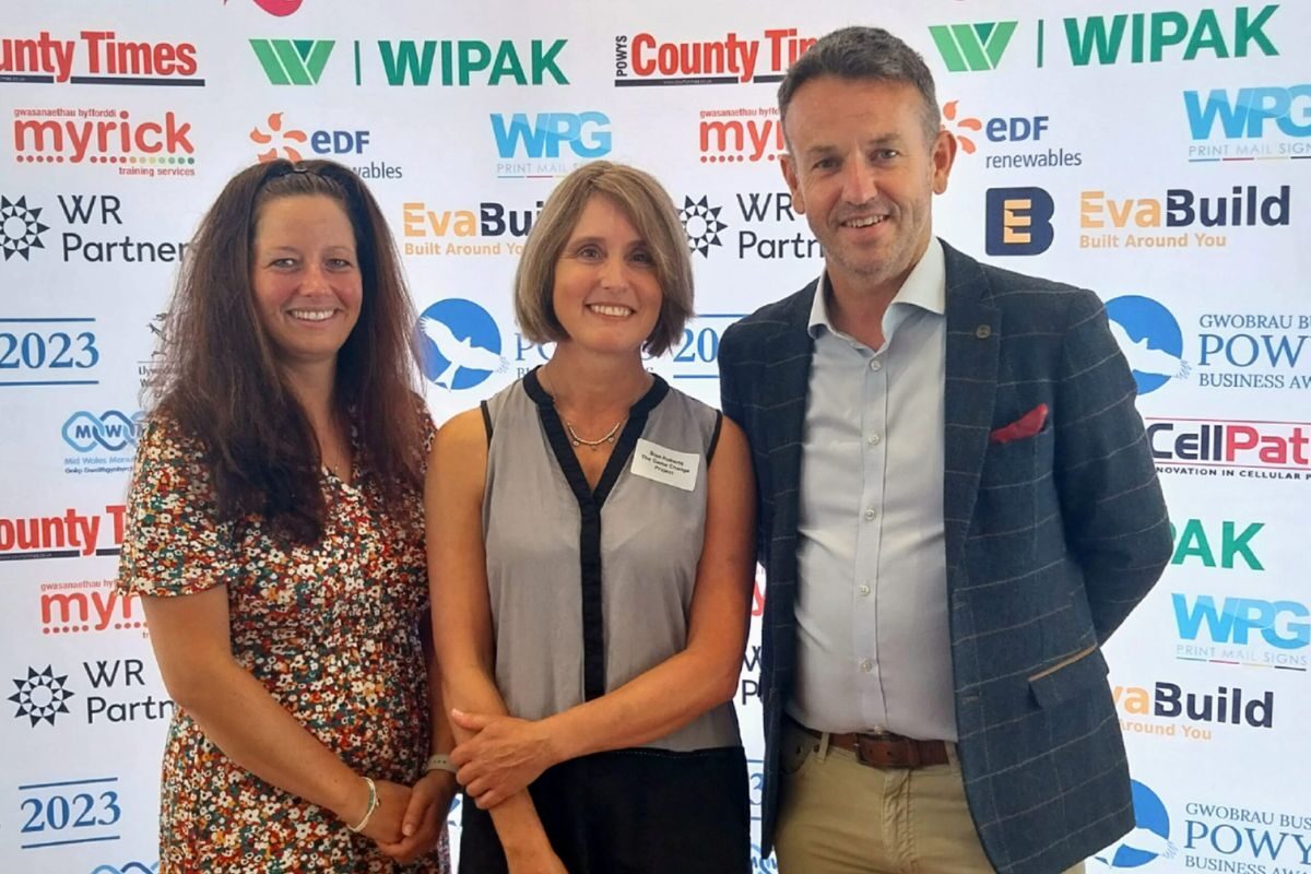 Sian Roberts (centre) from The Game Change Project, with Rachel Jones from Interior Products Group and Nick Evans, managing director of EvaBuild at the launch of this year’s Powys Business Awards.