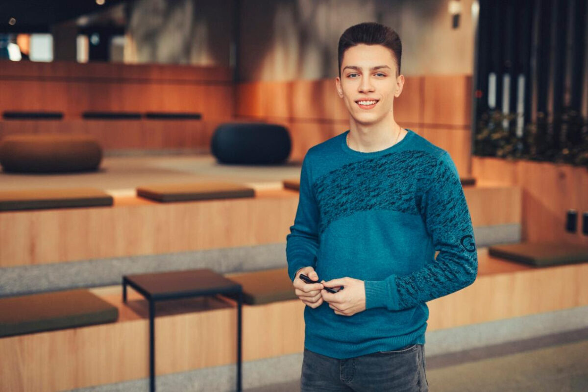 Ukrainian student who fled Russian invasion says Coventry University Group scholarship helped him build a new life