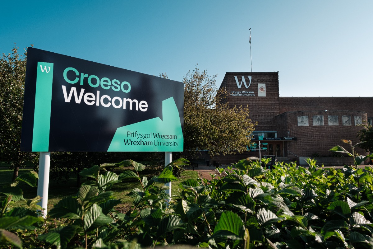 PrifysgolWrecsam/Wrexham University unveils rebrand and new name 