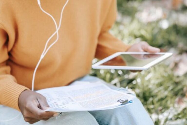 FE News Enhancing Learning The Role of AudioVisual Aids in Education