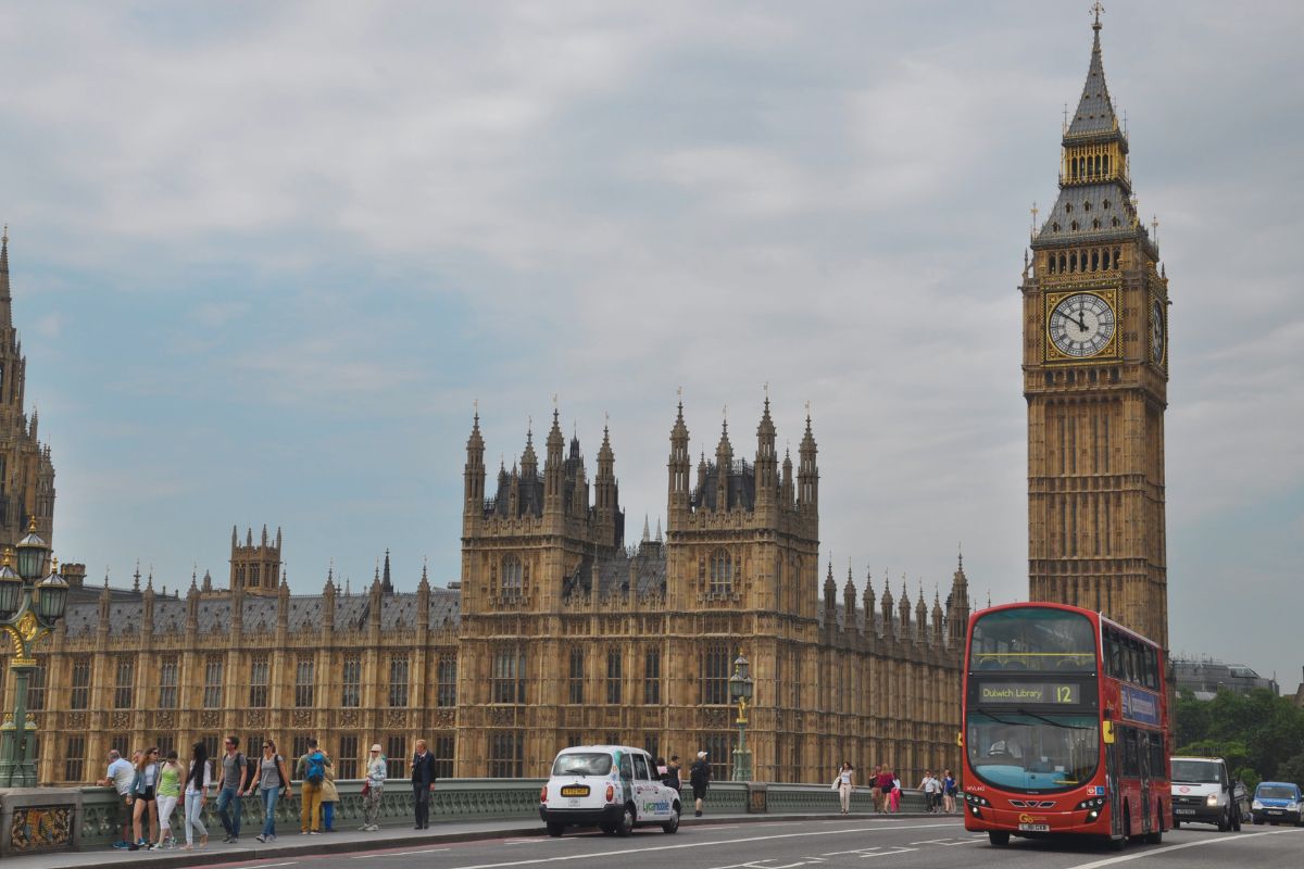 the Houses of Parliment