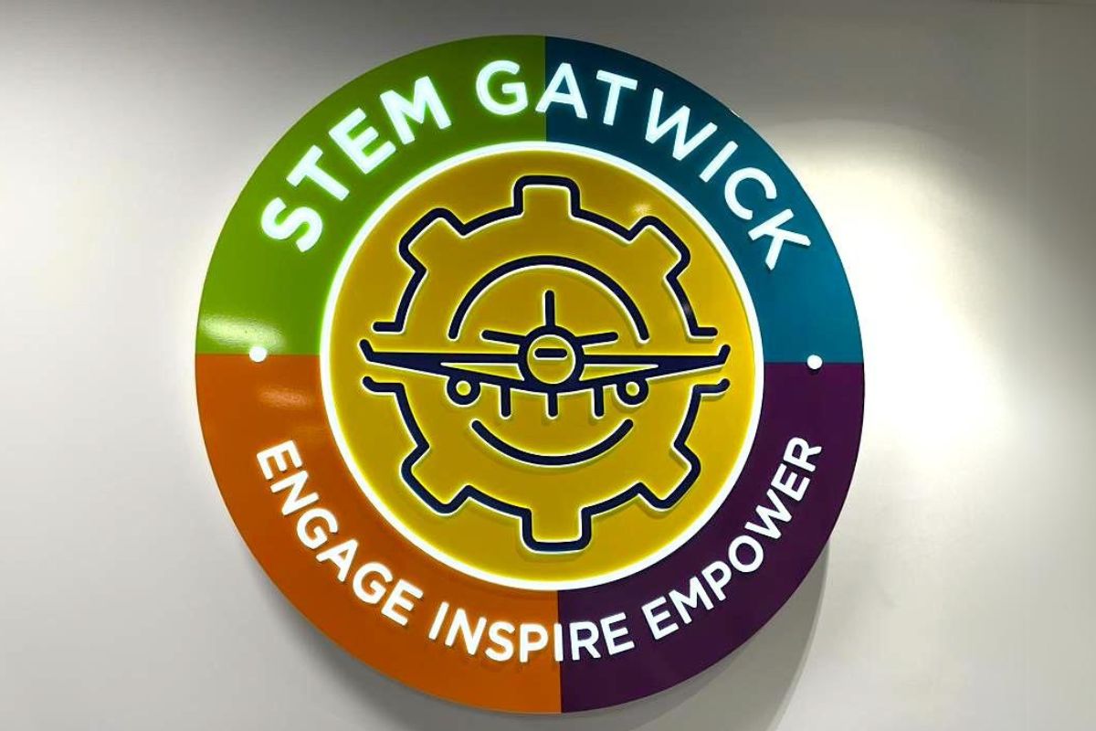 Stem Gatwick logo
