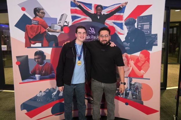 Gold for young engineer - Harvey with Cendan for fe news