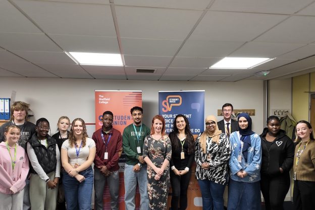 Louise Haigh MP met students at The Sheffield College during UK Parliament Week.