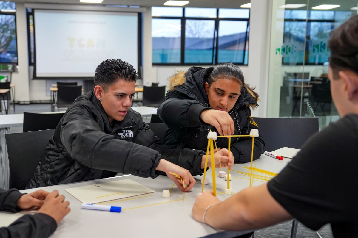 New students put teamwork to the test