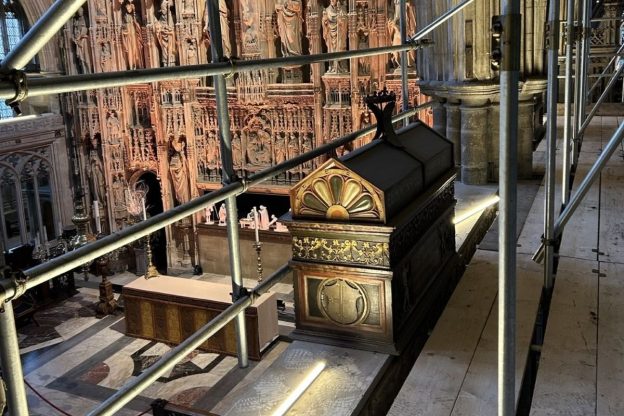 University of Winchester helps Cathedral solve medieval bone puzzle of kings and bishops