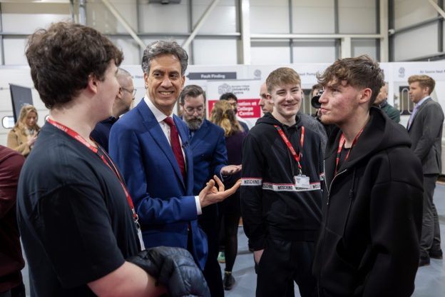 Energy Secretary Ed Miliband MP speaks to Barnsley College students at the Clean Energy Training Centre