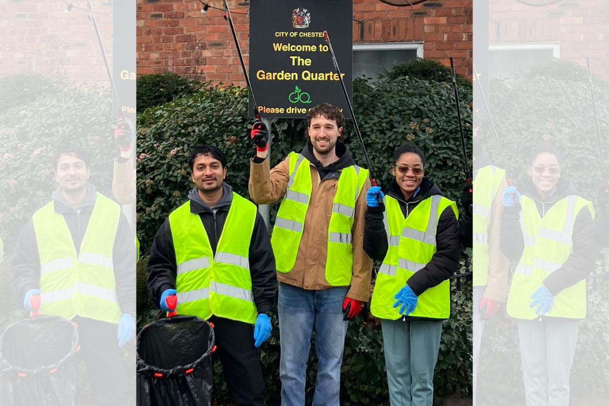University of Chester students litter picking in the Garden Quarter.