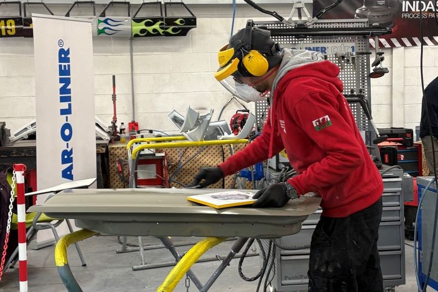 Unlock Your Future: The UK's Automotive Industry is Hiring for Green & Tech Roles Now!