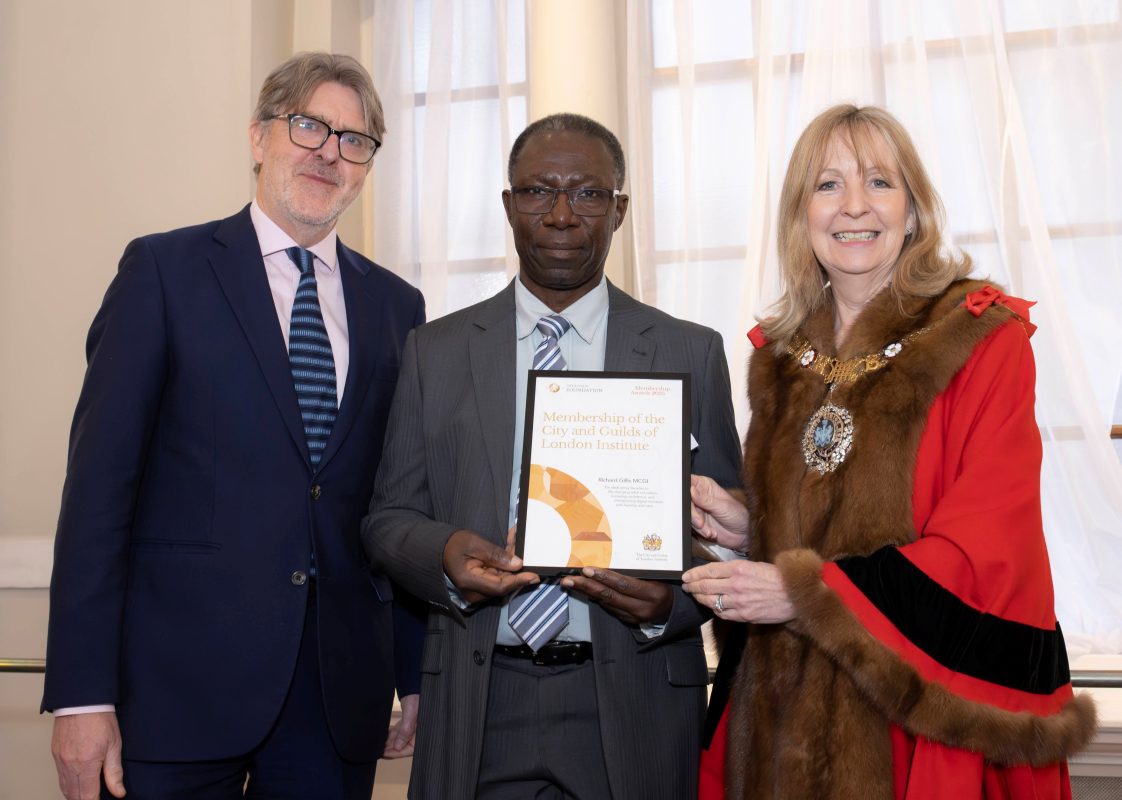 Lecturer Wins National Award After 40-Year Career