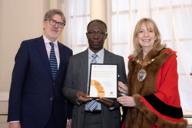 Lecturer Wins National Award After 40-Year Career