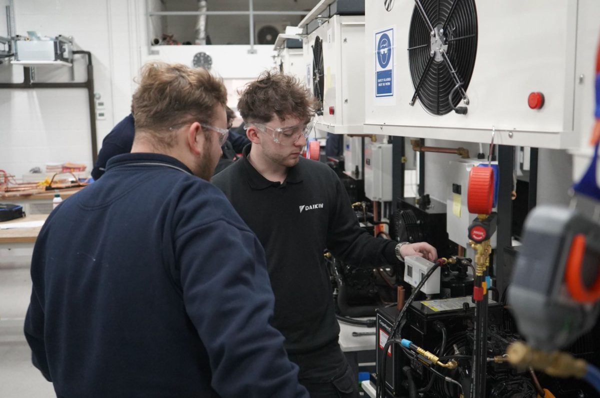 City of Liverpool College students can train using refridgeration and heat pump training gigs