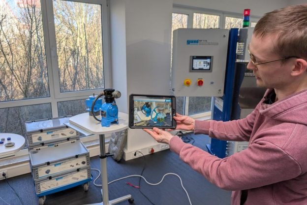 Training taking place at GUNT's specialist facility in Hamburg