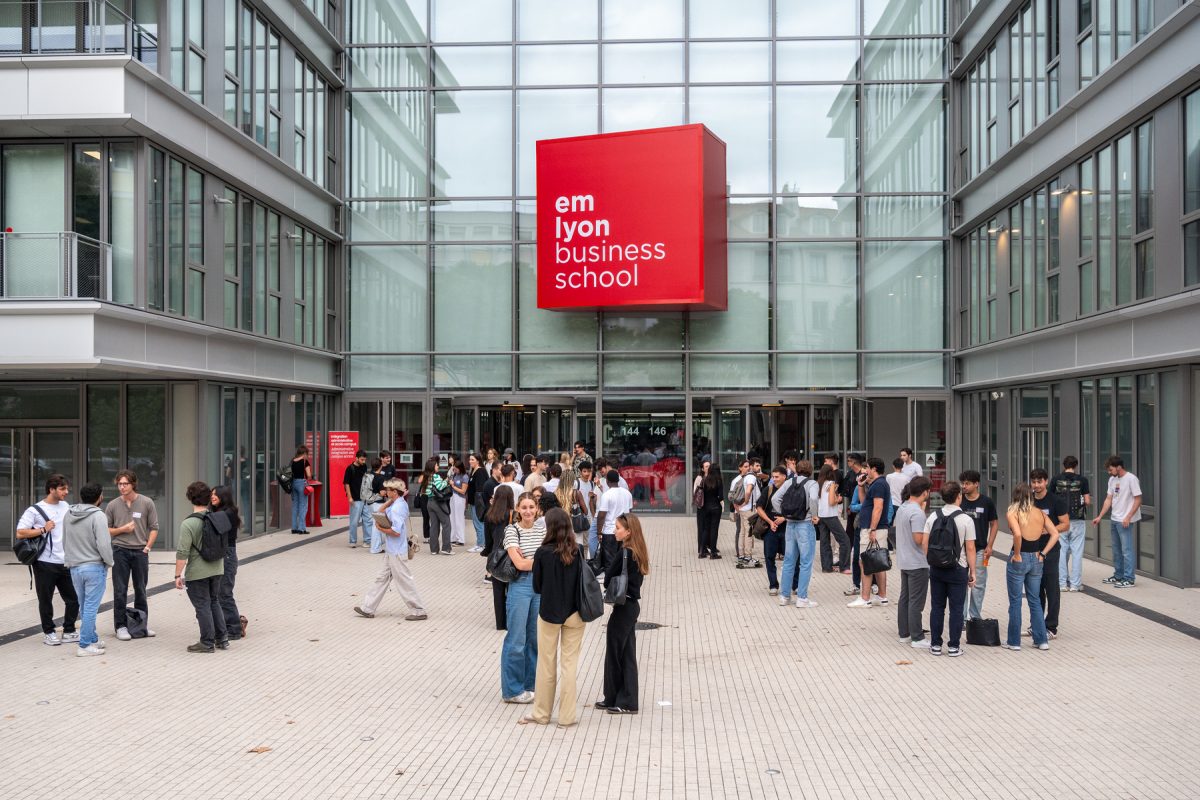 emlyon business school future-proof careers with hands-on qualifications beyond the classroom