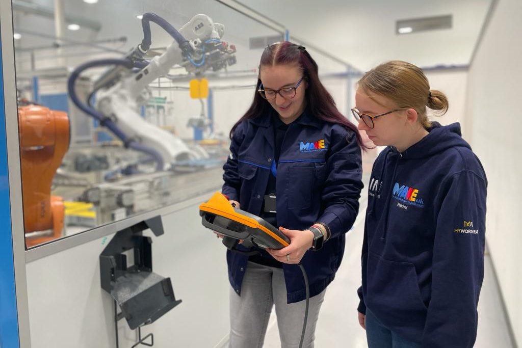 Make UK apprentices operate robotic arm