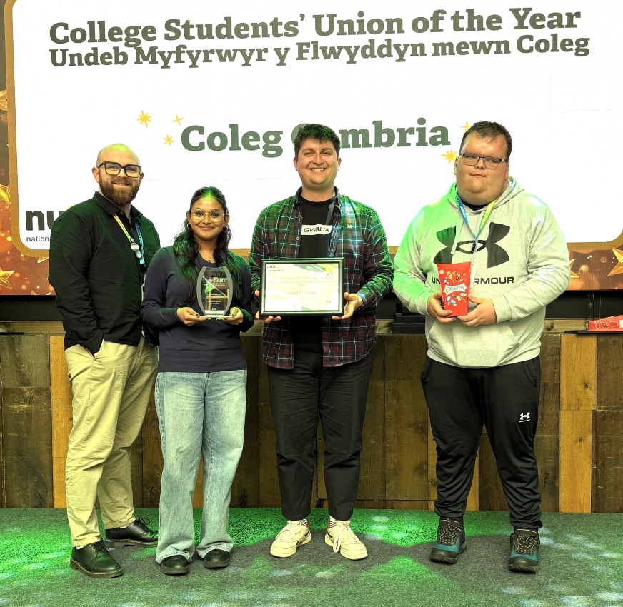 National Award Celebrates Outstanding Student Voice and Wellbeing Support