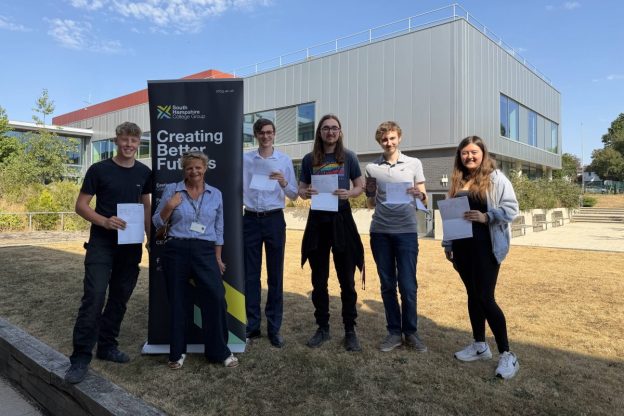 South Hampshire College Group Celebrates Highest-Ever Pass Rate for 16-18 Students on Level 3 Results Day
