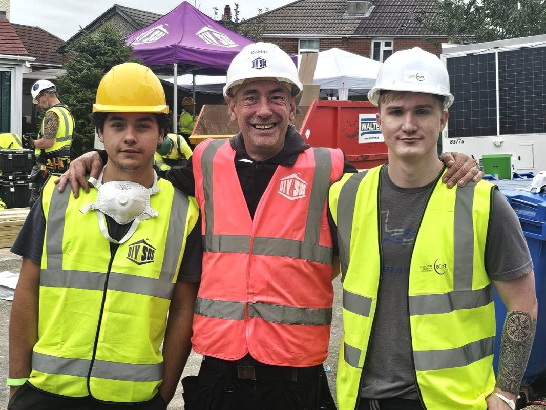 Level 2 construction students joined the DIY SOS team.