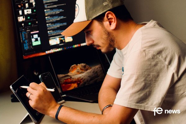 Man using Ipad
